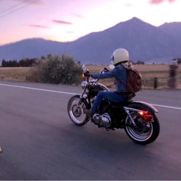 Meet your Posher, Shelbi - Picture 1 of 1